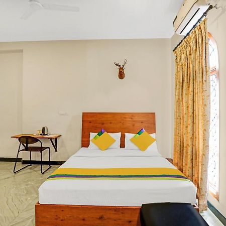 Treebo Trip Anurag Inn Mysore Exterior foto